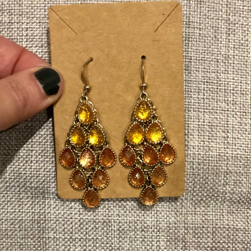 Stunning chandelier drop earrings!!!